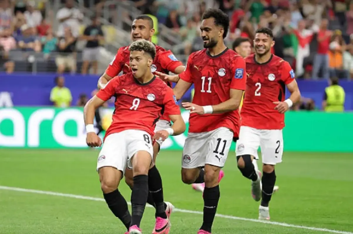 ثنائي منتخب مصر مهدد بالغياب عن ربع نهائي المونديال