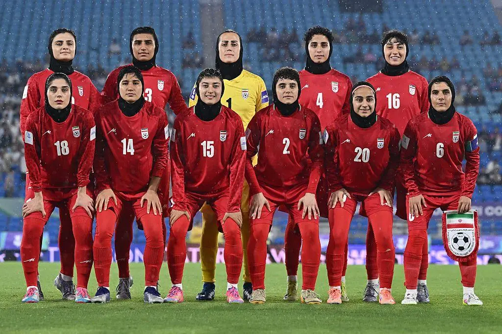 رفض النشيد الوطني يثير أزمة للاعبات إيران في أستراليا.. ما المصير؟
