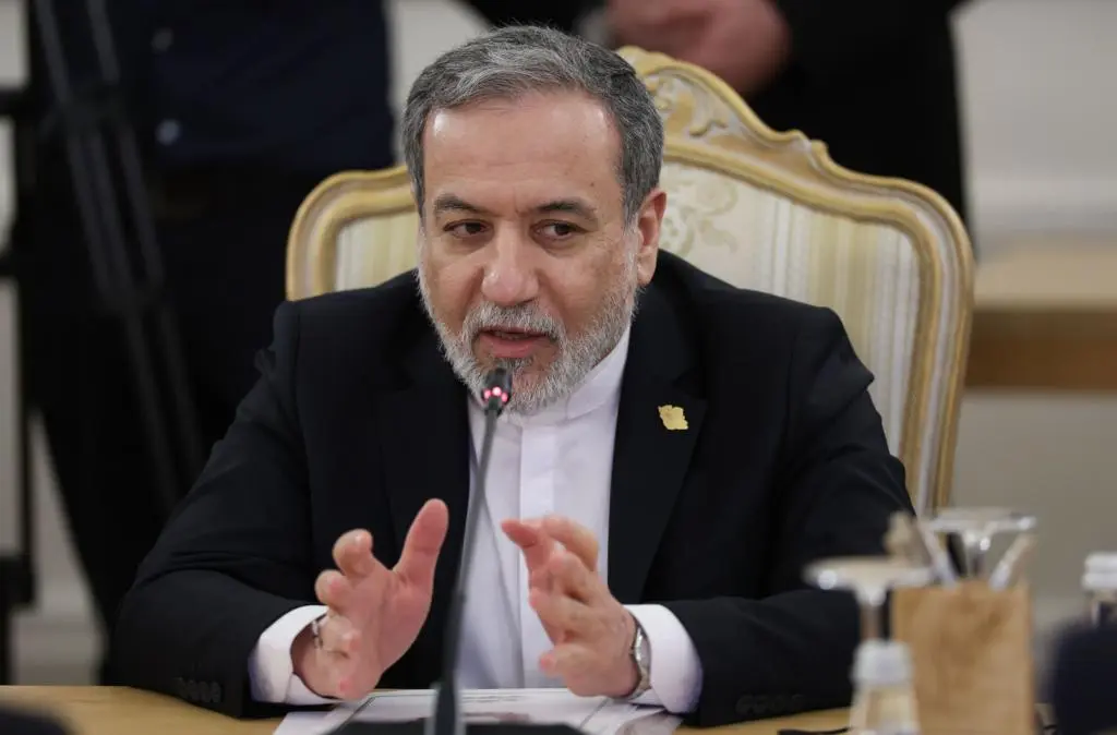 طهران للندن: السماح لواشنطن باستخدام قواعدكم يعني "المشاركة في العدوان"