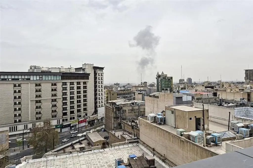 تصعيد غير مسبوق: غارات إسرائيلية تطال طهران واستعدادات أمريكية لعمليات برية