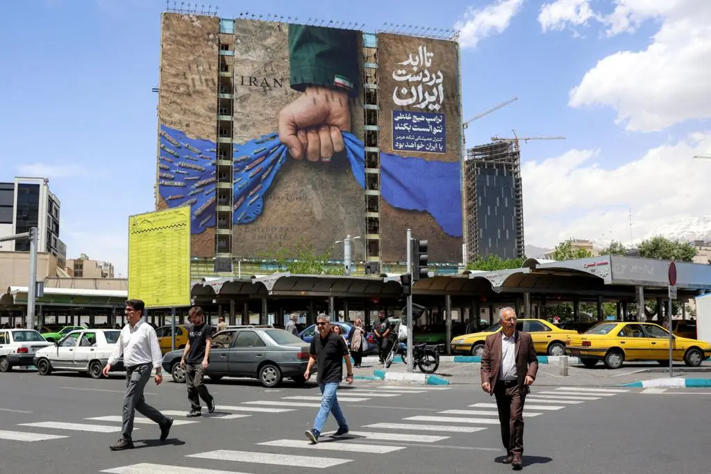 مقترح أمريكي لإنهاء الصراع: هل يهدي واشنطن طهران نصراً استراتيجياً؟