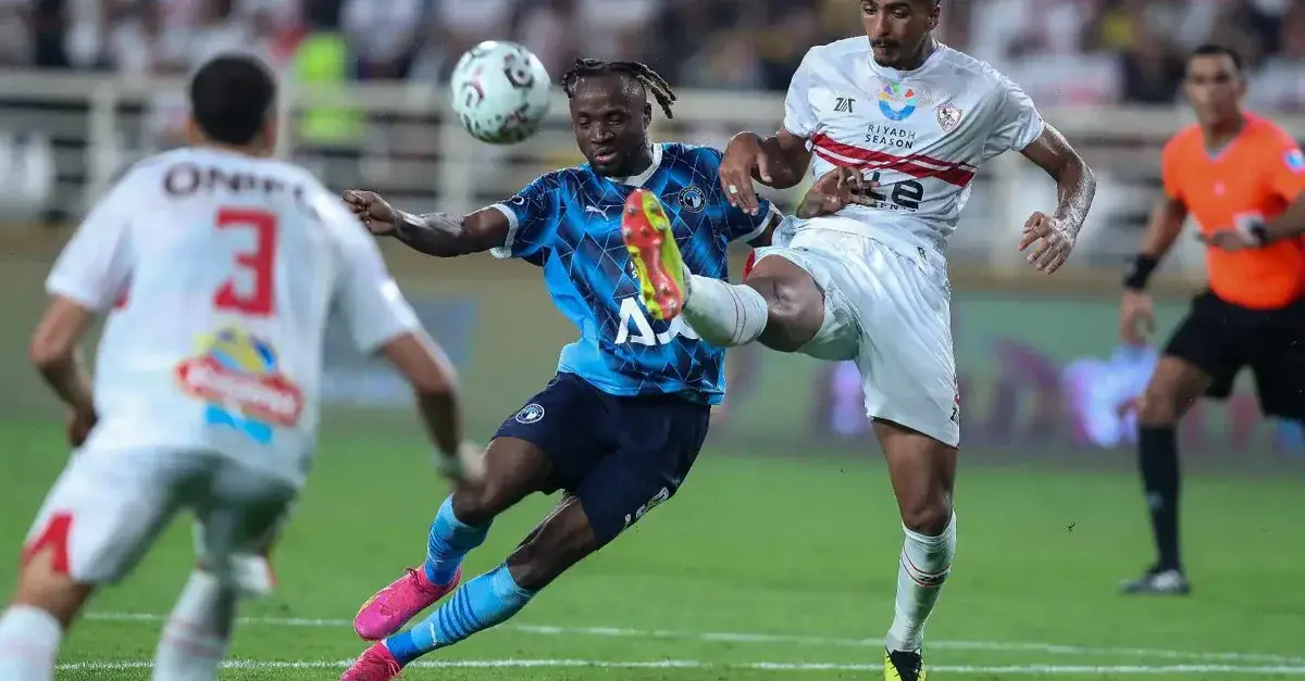تعرف على طاقمي تحكيم مباراتي الزمالك وبتروجت وبيراميدز والمصري