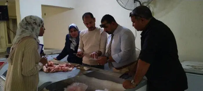 ضبط طن لحوم ودهون فاسدة داخل مخزن ببورسعيد