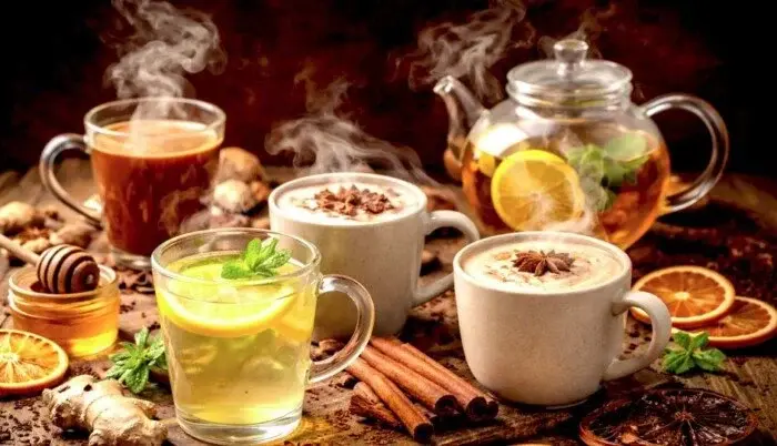 المشروبات الدافئة قد تكون الخيار الأفضل لتبريد الجسم في الطقس الحار