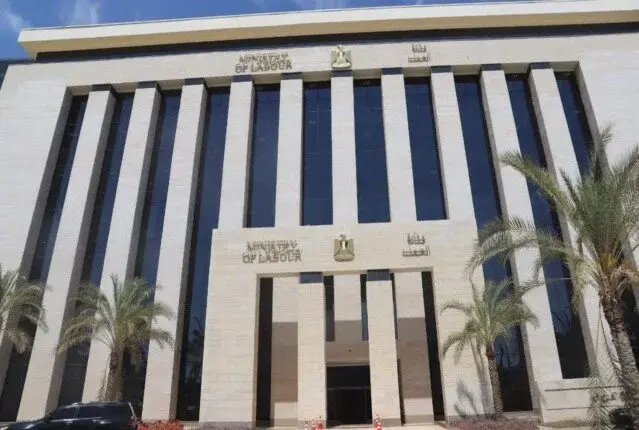 وزارة العمل تعلن 35 وظيفة بشركة كبرى للأغذية والمشروبات