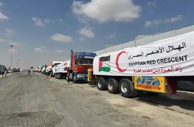 مليون طن مساعدات إلى غزة.. الهلال الأحمر المصري يكشف حجم جهوده الإنسانية