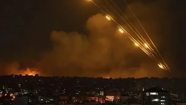 20 مصابًا بديمونة جنوب إسرائيل جراء هجوم صاروخي إيراني