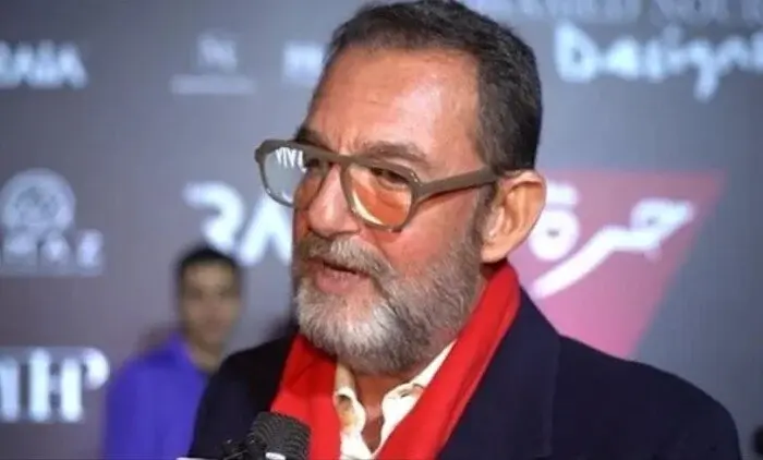 قلق بالوسط الفني بعد إصابة الفنان محمد مرزبان