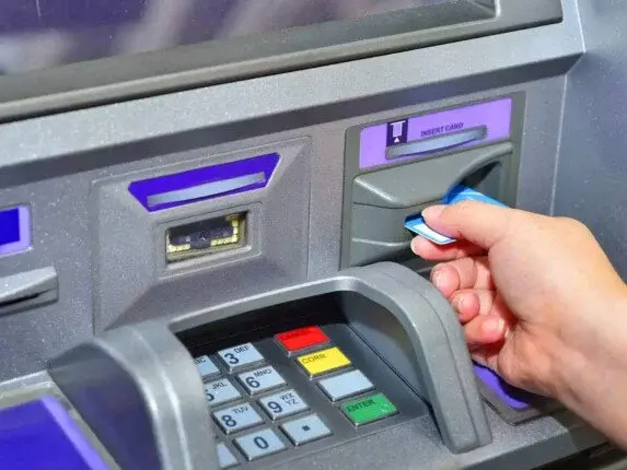 فلوسك هترجع.. 5 خطوات لاسترداد أموالك بعد خصمها من ATM دون صرفها