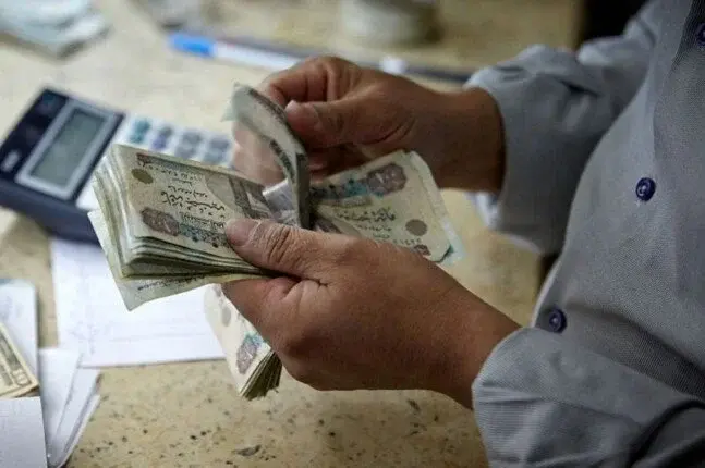 المركزي يحسمها.. تثبيت أسعار الفائدة رغم تراجع التضخم