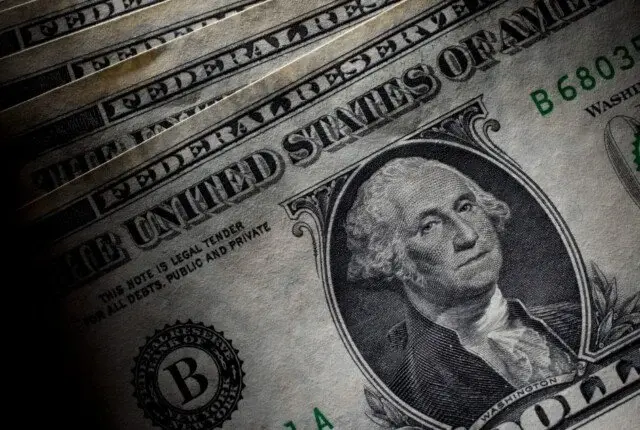 سعر الدولار اليوم.. مفاجأة جديدة في تعاملات مساء الثلاثاء 18 أغسطس 2026