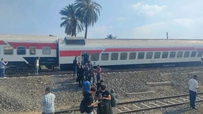 خروج 4 عربات بقطار القاهرة - الإسكندرية.. والهيئة تكشف التفاصيل