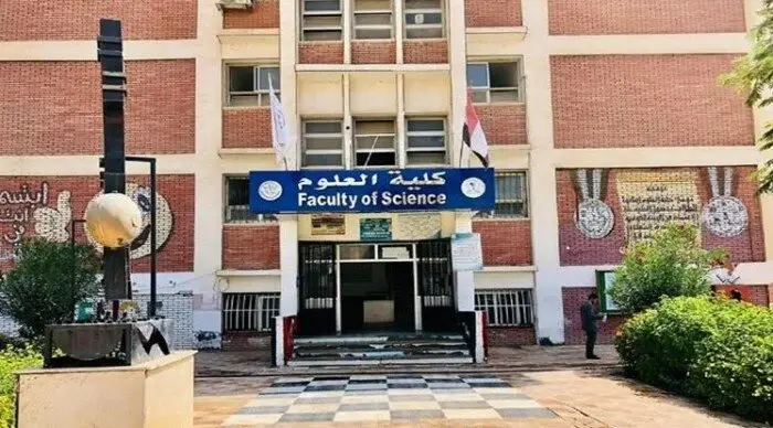 نجحت على السيستم ورسبت بالكنترول.. أزمة طالبة علوم المنيا