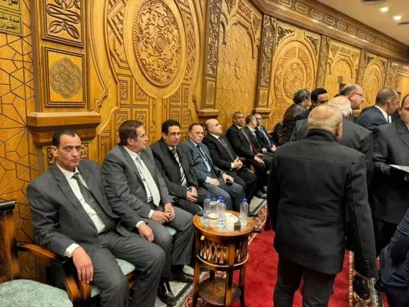 رموز الدولة والإعلام ينعون شيخ الإذاعيين فهمي عمر