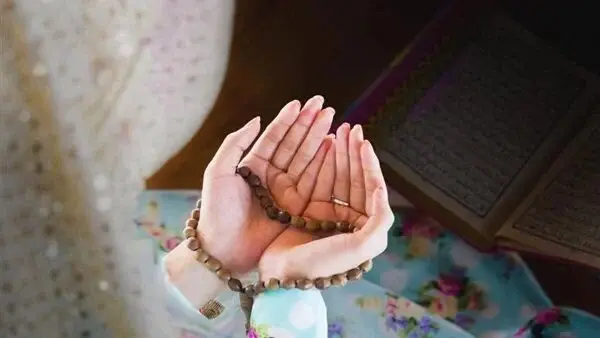 اللهم أعتق رقابنا من النار.. دعاء اليوم 27 من رمضان 2026