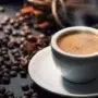 القهوة صباحًا على معدة فارغة.. أعراض لا تتجاهلها