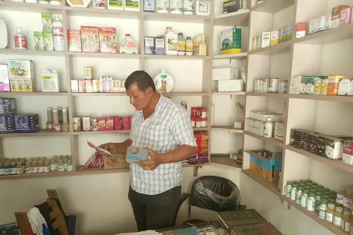 حملة تموينية تضبط أدوية بيطرية منتهية الصلاحية في كفر الشيخ