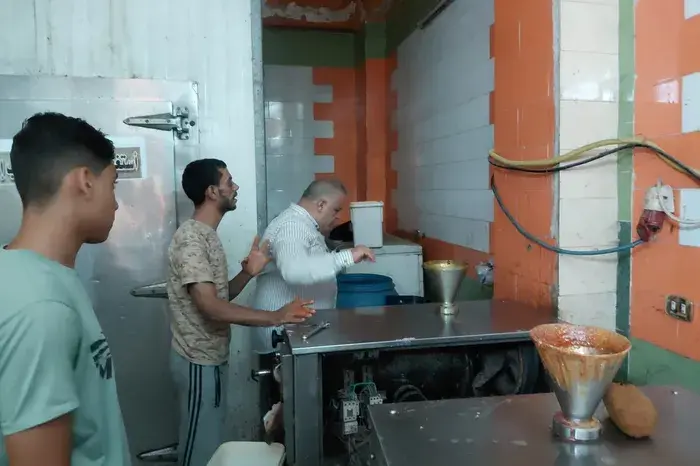 ضبط مصنع آيس كريم بالمنيا لاستخدامه مواد غير مصرح بها في التصنيع
