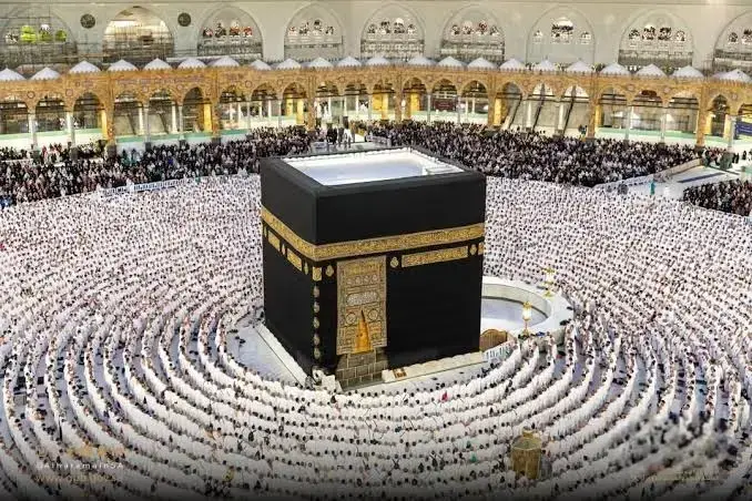 زيادة 5 آلاف جنيه.. الغرف السياحية تكشف تأثير الإعاشة الجبرية على العمرة
