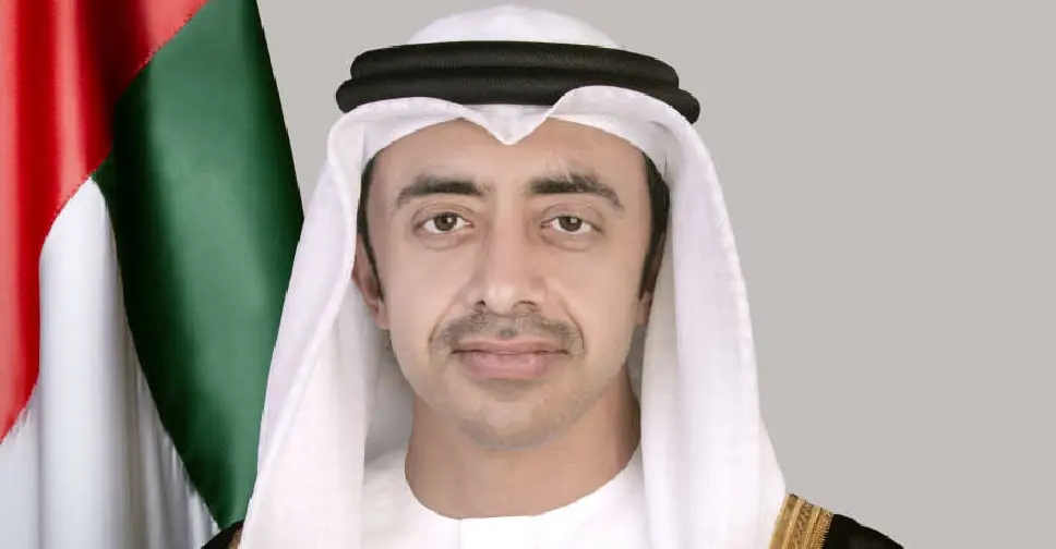 عبد الله بن زايد يبحث مع وزراء الخارجية تداعيات التصعيد الإقليمي