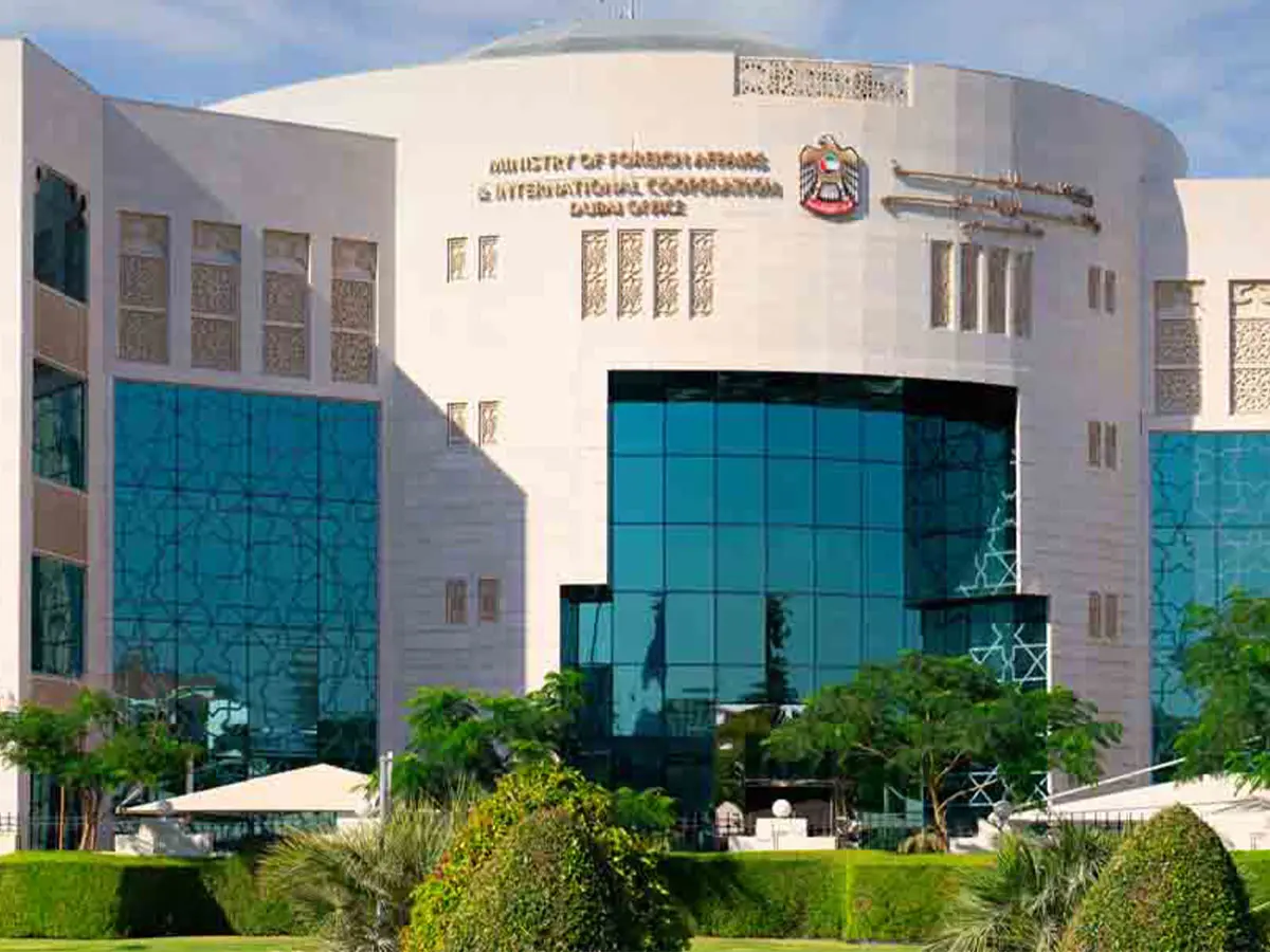 إدانات عربية حادة لاستهداف إيران ناقلة لـ"أدنوك" في مضيق هرمز
