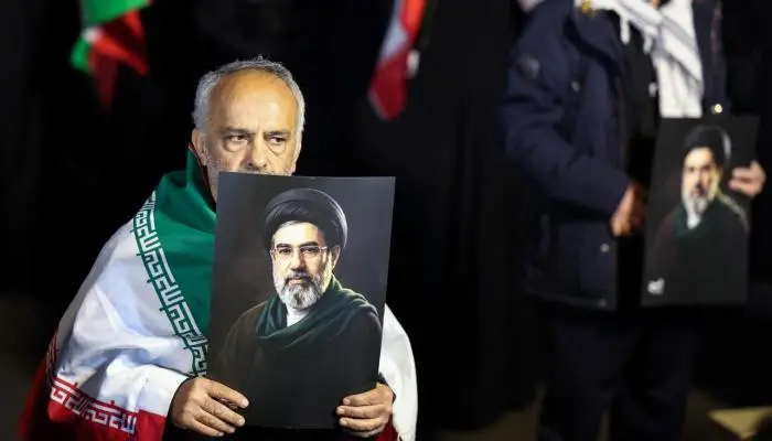 اقتصاد الولاء: استراتيجية طهران لشراء البقاء وسط التحديات