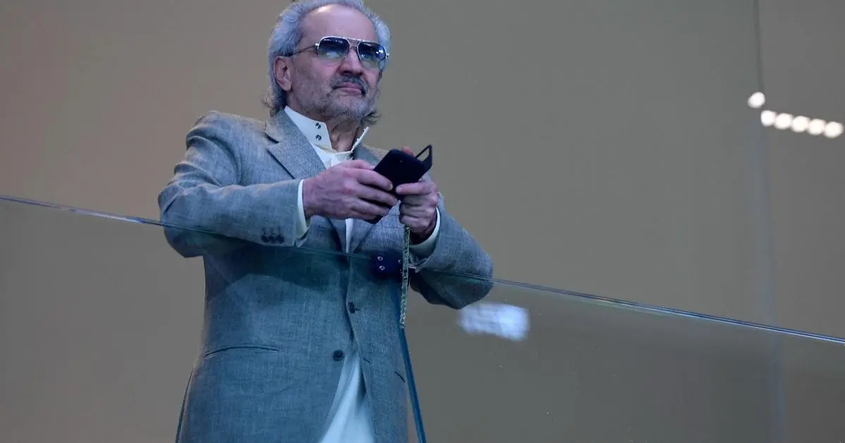 صفقات الأندية العربية الكبرى: الميركاتو العربي يشتعل: الهلال يفتح حقبة جديدة باستحواذ تاريخي، ومستقبل صلاح يثير جنون