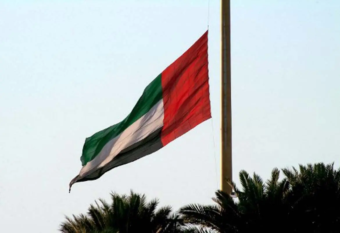 الإمارات تحبط هجوماً صاروخياً ومُسيراً واسعاً في تصعيد خطير