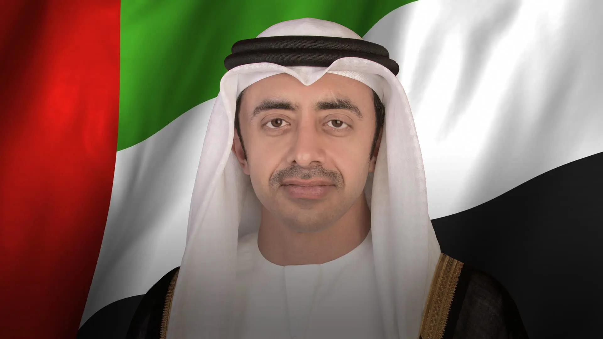 الإمارات تواجه التصعيد: عبدالله بن زايد يبحث تداعيات اعتداءات إيران