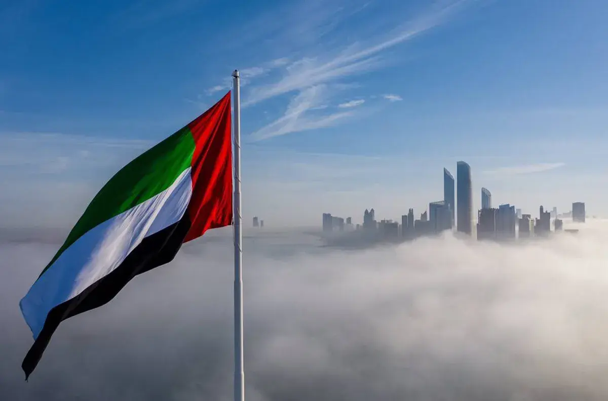 الإمارات تستنكر استهداف ناقلتها في هرمز: تصعيد يهدد أمن الملاحة