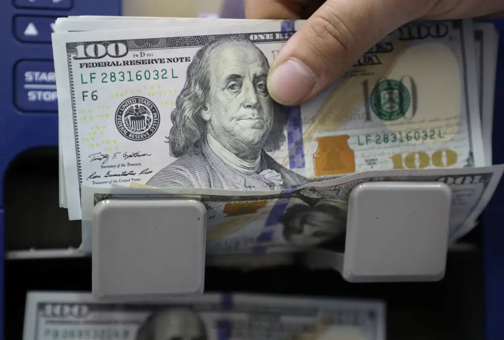 الدين الوطني الأميركي يحطم حاجز الـ39 تريليون دولار وسط ترقب إقليمي