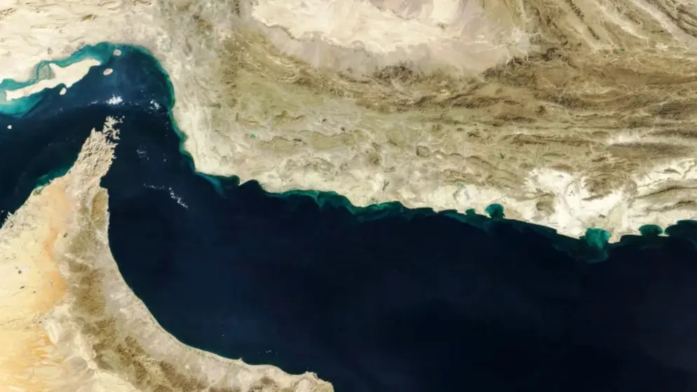 الجابر يحذر: 33 كيلومتراً في هرمز تفصل العالم عن الشدة