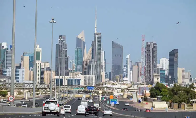 الكويت: هجومان بطائرات مسيّرة يستهدفان مصفاتي نفط رئيسيتين