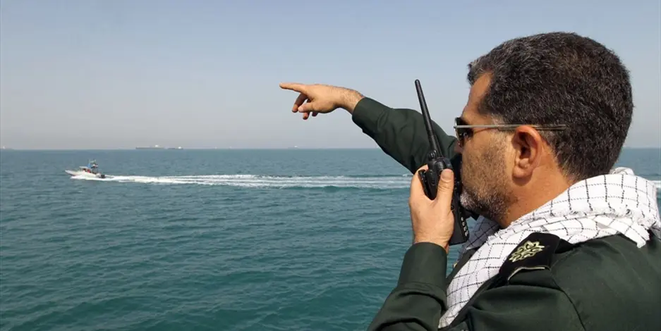 الكويت تحبط تسللًا للحرس الثوري: رسائل طهران البحرية تعمق توتر الخليج