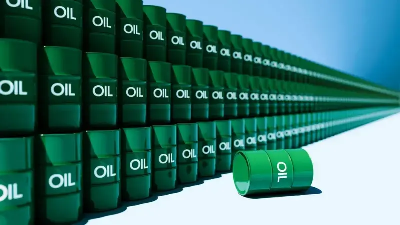 النفط يهوي 7% بعد تصريحات ترامب المتفائلة بشأن الشرق الأوسط