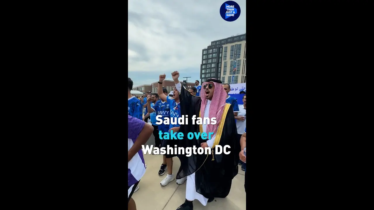 انتقالات اللاعبين: سوق الانتقالات يغلي: محمد صلاح والنصر يتصدران المشهد الكروي العربي