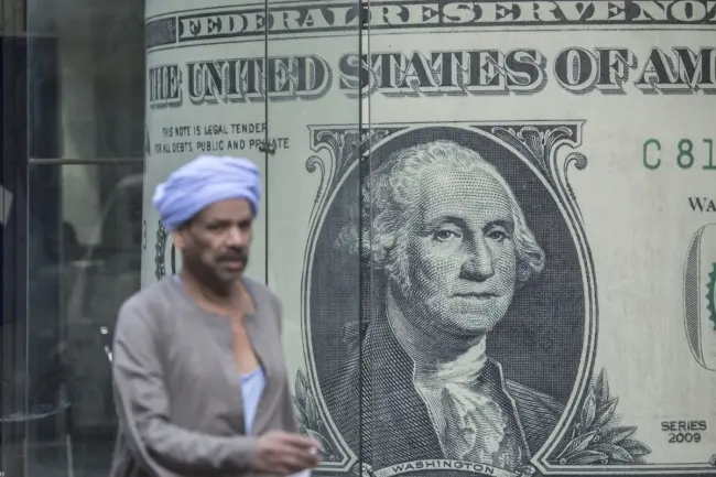 أسعار العملات اليوم: تقلبات في سوق العملة المصرية