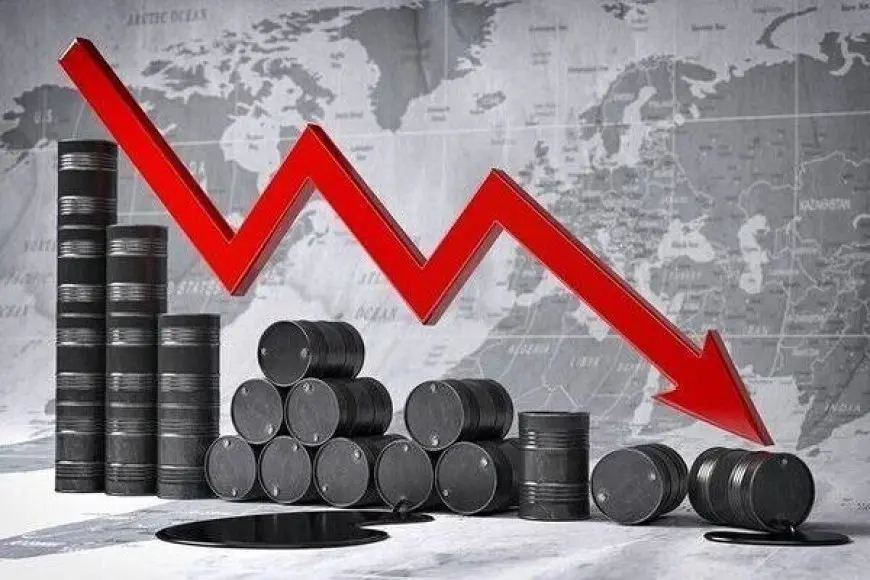 أسعار النفط تتراجع.. أنباء عن مقترح أمريكي لوقف "الحرب" مع إيران