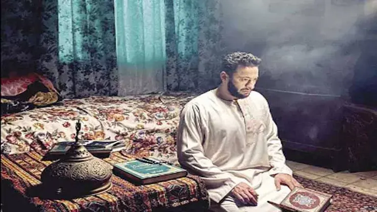 مسلسل المداح رمضان 2026: المداح أسطورة النهاية الحلقة 25: صابر يصارع الموت.. وخيانة تهز كيانه