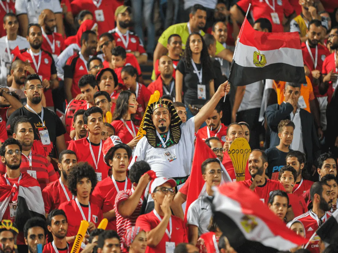 ترتيب الدوري المصري: قمة الدوري المصري الممتاز تشتعل: الزمالك وبيراميدز يتصدران الجولة العشرين والأهلي يتربص