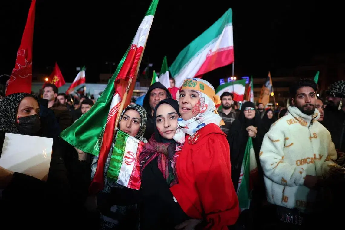 هدنة تاريخية بين واشنطن وطهران: العالم يترقب استقرار الإقليم