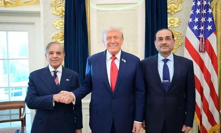 هرمز في مهب التوتر: الملاحة تتجنب المضيق بعد تصعيد إيراني أمريكي