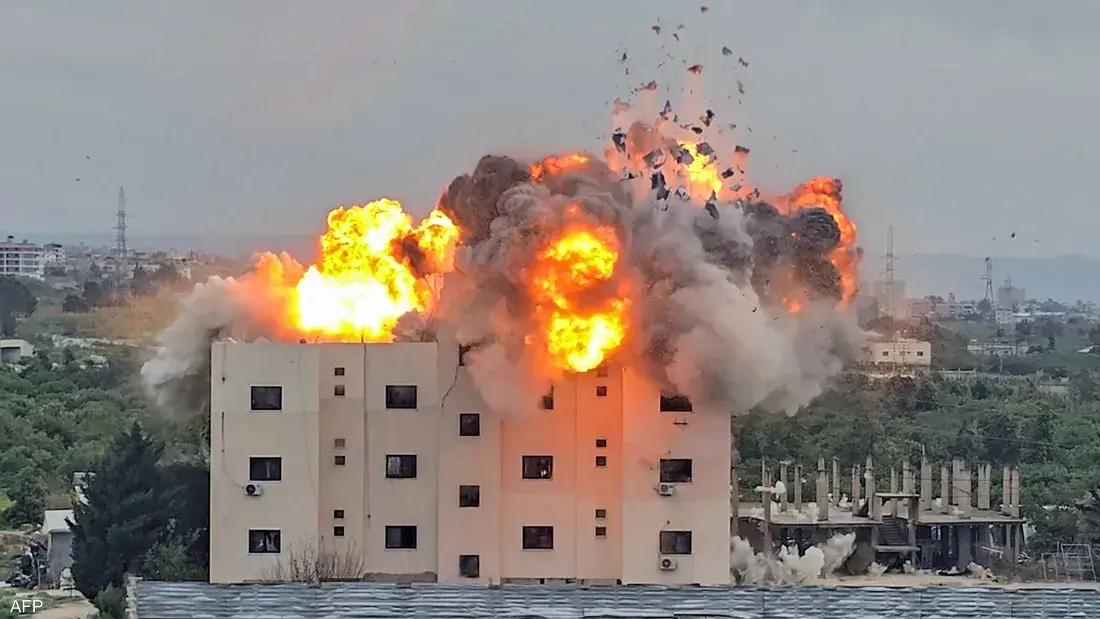حصيلة مروعة: 53 مسعفاً يلقون حتفهم بغارات إسرائيلية في لبنان