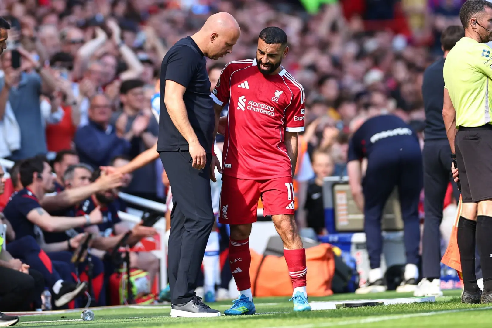 ليفربول في ورطة: إصابة محمد صلاح تثير القلق قبل الحسم