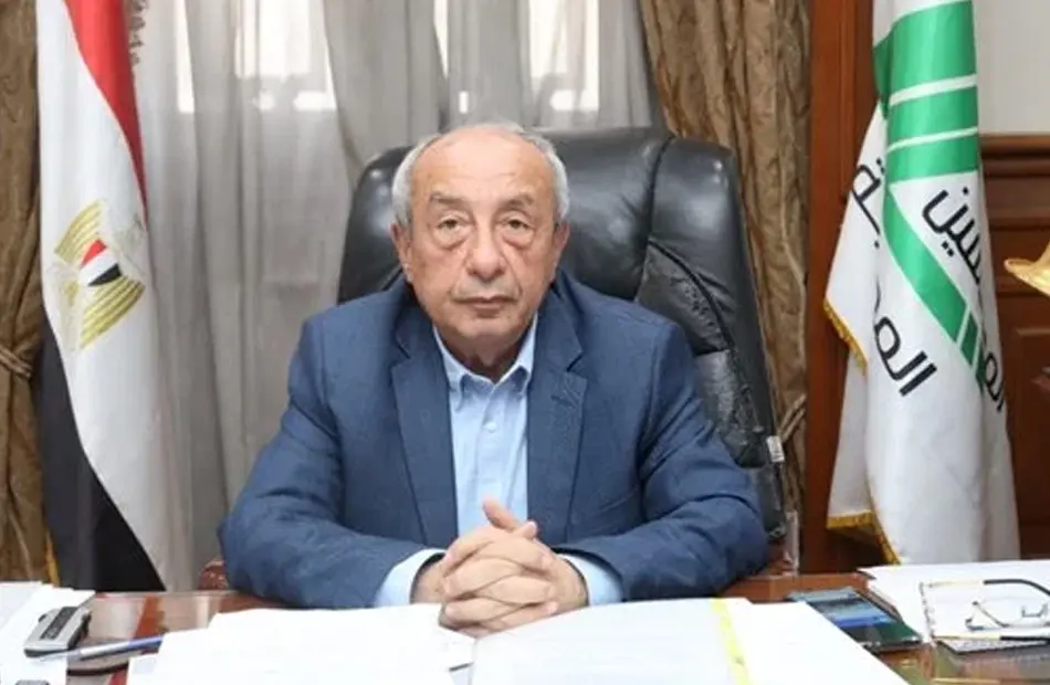 ماكرون يحث بزشكيان على التفاوض: دعوة فرنسية لخفض التصعيد الإقليمي
