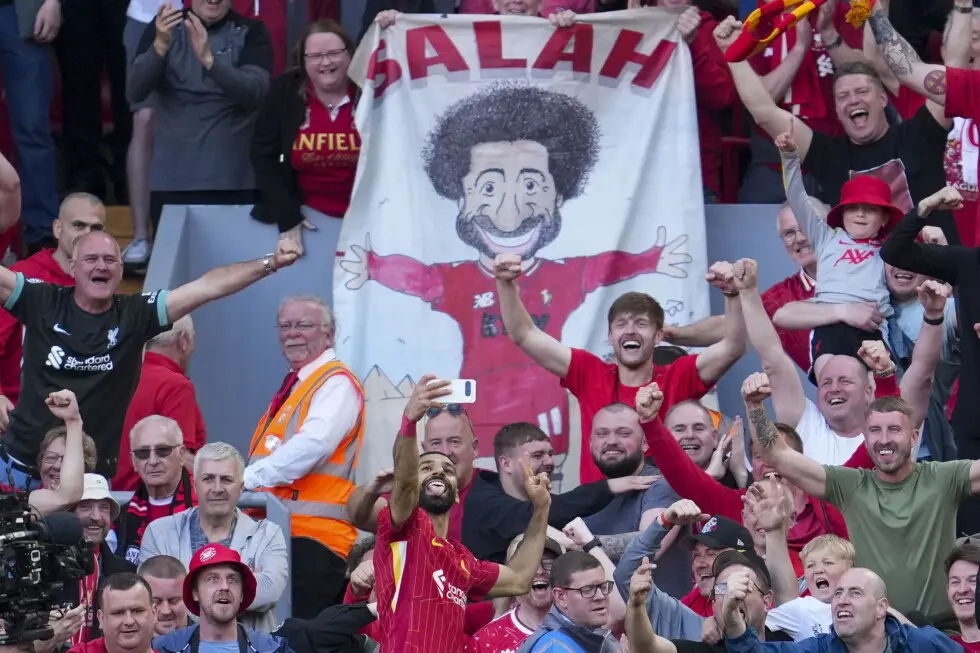 محمد صلاح والانتقالات: صلاح يودع أنفيلد.. صراع الميركاتو يشتعل وتأهب عربي غير مسبوق لمونديال 2026