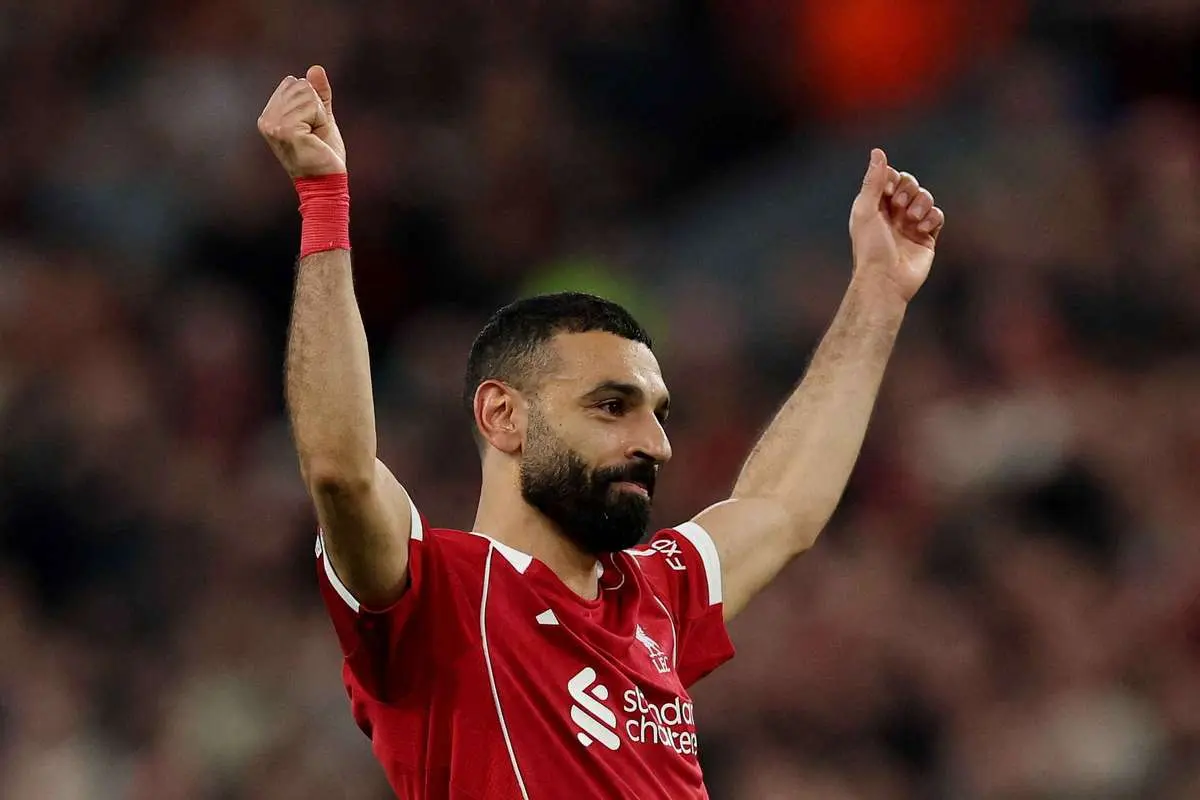 محمد صلاح يودع ليفربول وشرط مكة يلهب سوق الانتقالات السعودي