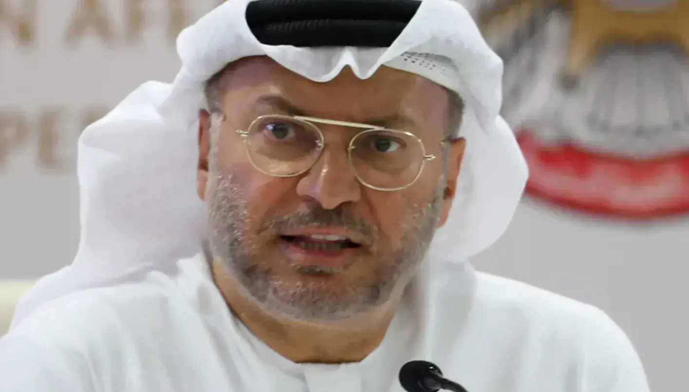 رسالة إماراتية حاسمة: قرقاش يصف استهداف الخليج بـ"الغرور والفشل الاستراتيجي"