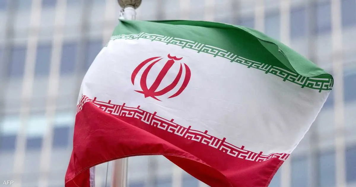 تصعيد خطير: ترامب يتوعد إيران.. وصواريخ تستهدف قواعد أمريكية بالمنطقة