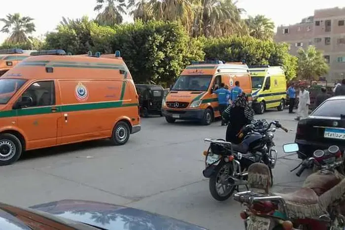 أمام زملائه.. فتاة تطعن والدها داخل مقر عمله بسبب خلافات أسرية بالمنيا